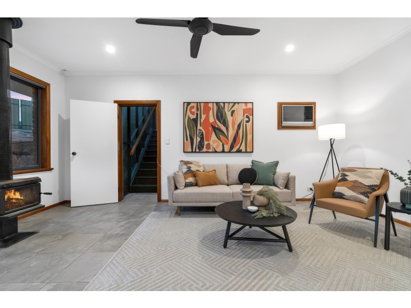 1 Pritchard Court, Flagstaff Hill SA 5159