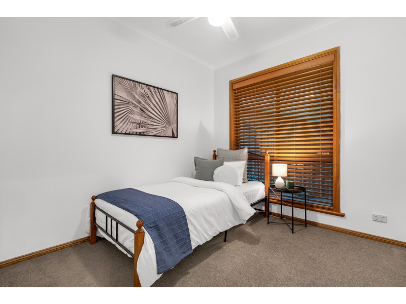 1 Pritchard Court, Flagstaff Hill SA 5159