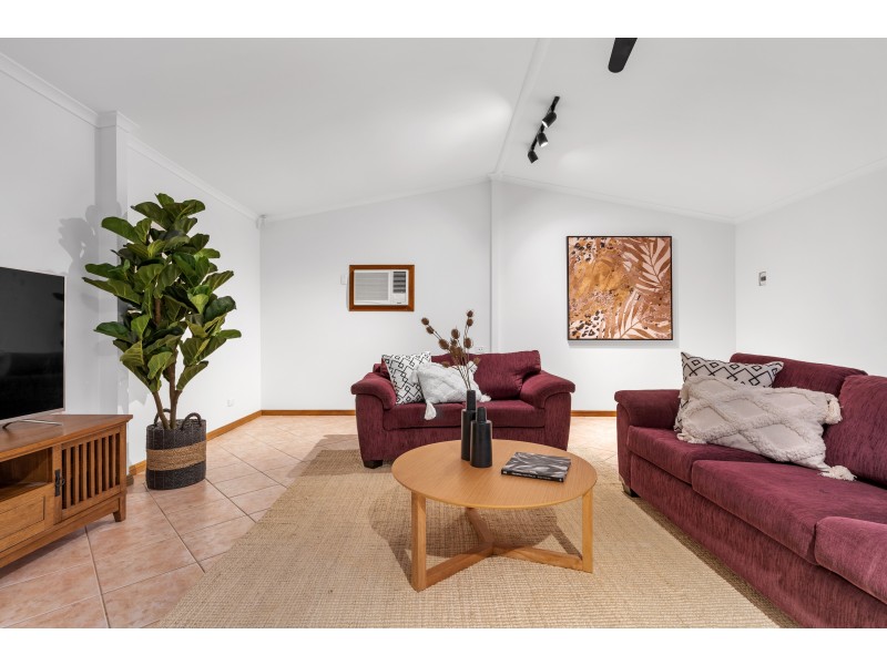 1 Pritchard Court, Flagstaff Hill SA 5159