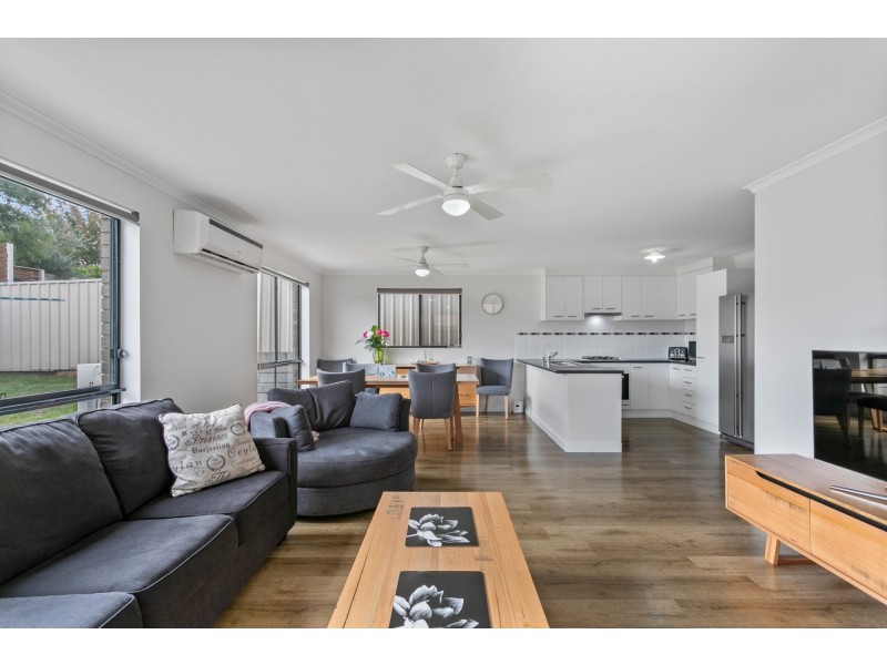 4 Lancewood Place, Huntfield Heights SA 5163