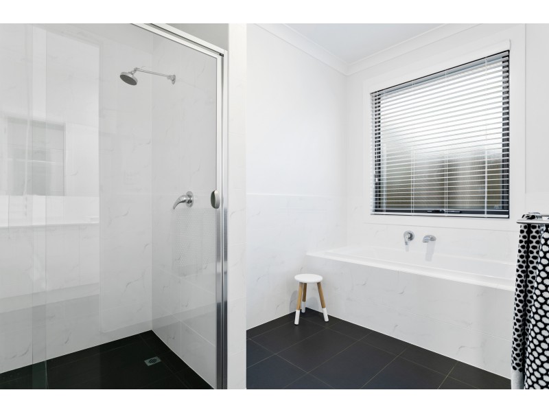 14 Macquarie Parade, Meadows SA 5201