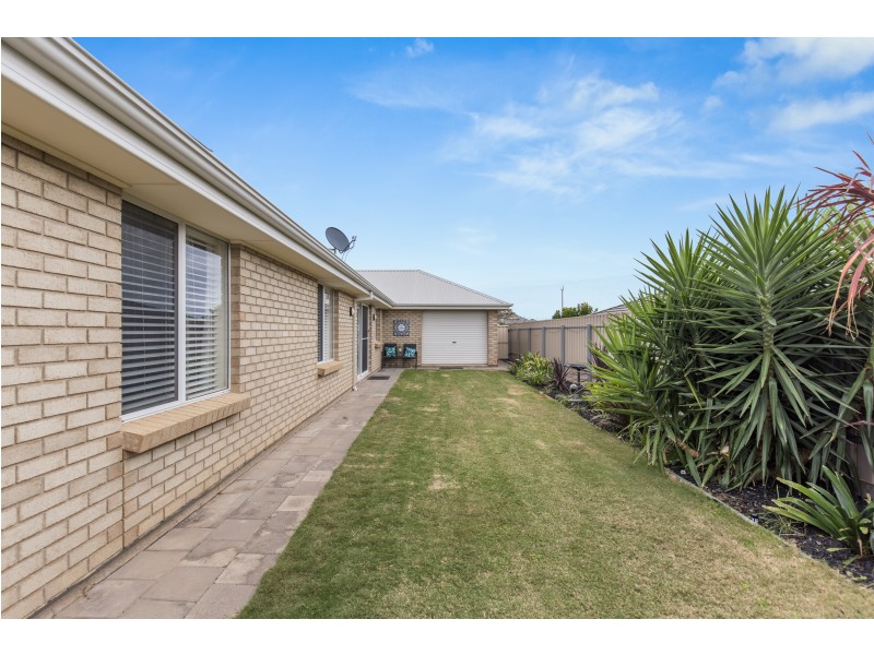 5 Esperance Boulevard, Seaford Rise SA 5169