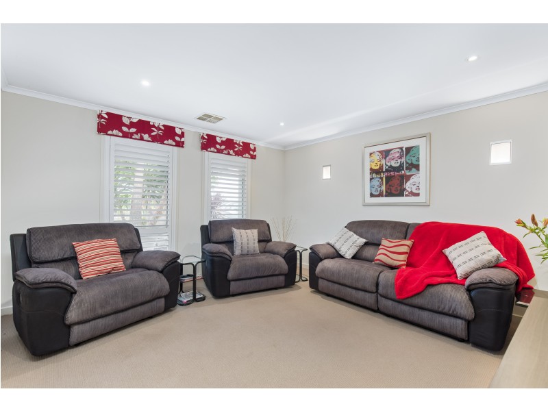 5 Esperance Boulevard, Seaford Rise SA 5169