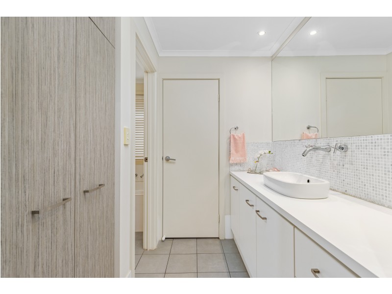 5 Esperance Boulevard, Seaford Rise SA 5169