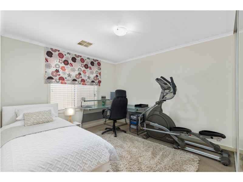 5 Esperance Boulevard, Seaford Rise SA 5169