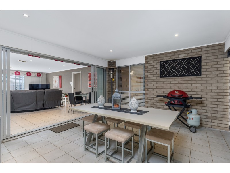 5 Esperance Boulevard, Seaford Rise SA 5169