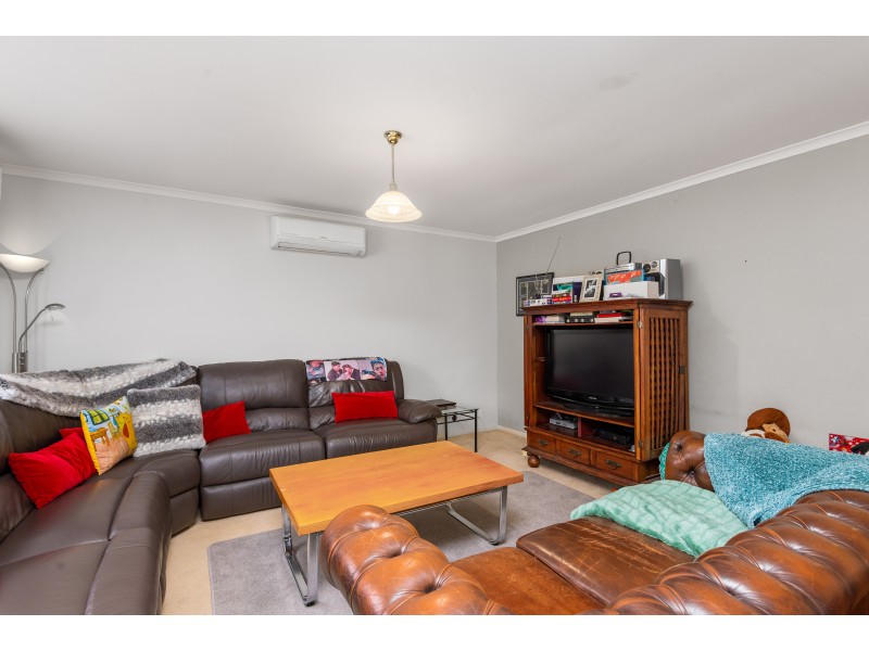 17 Merrivale Drive, Happy Valley SA 5159