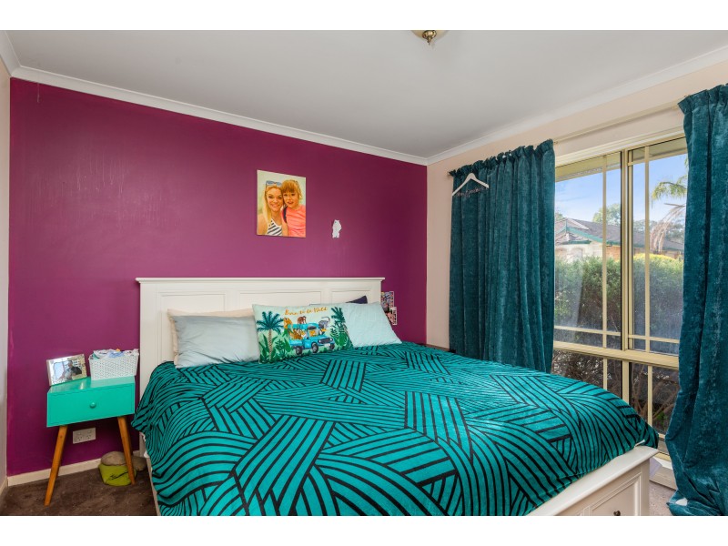 17 Merrivale Drive, Happy Valley SA 5159