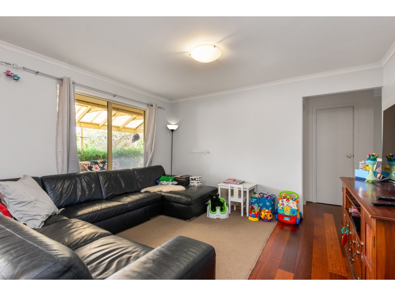 17 Merrivale Drive, Happy Valley SA 5159