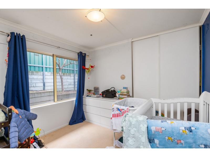 17 Merrivale Drive, Happy Valley SA 5159