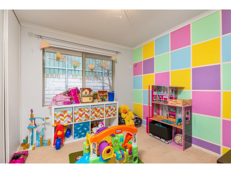 17 Merrivale Drive, Happy Valley SA 5159