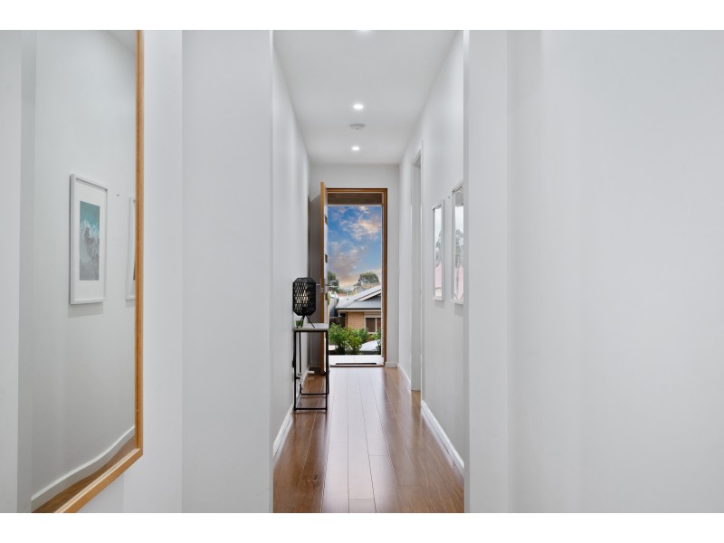 5A Ambrosini Circuit, Woodcroft SA 5162