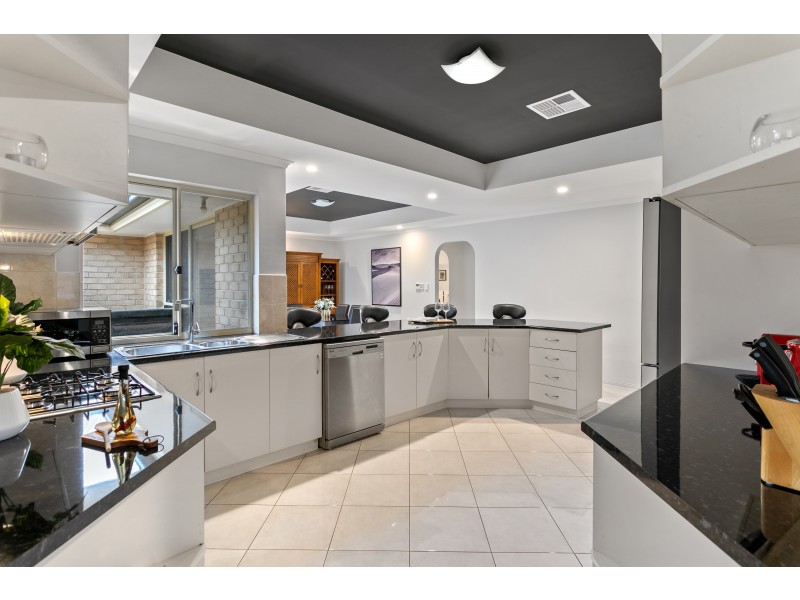 19 Sylvan Circuit, Noarlunga Downs SA 5168