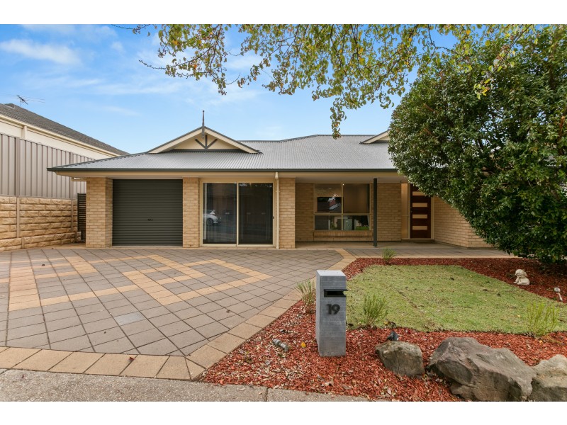 19 Sylvan Circuit, Noarlunga Downs SA 5168