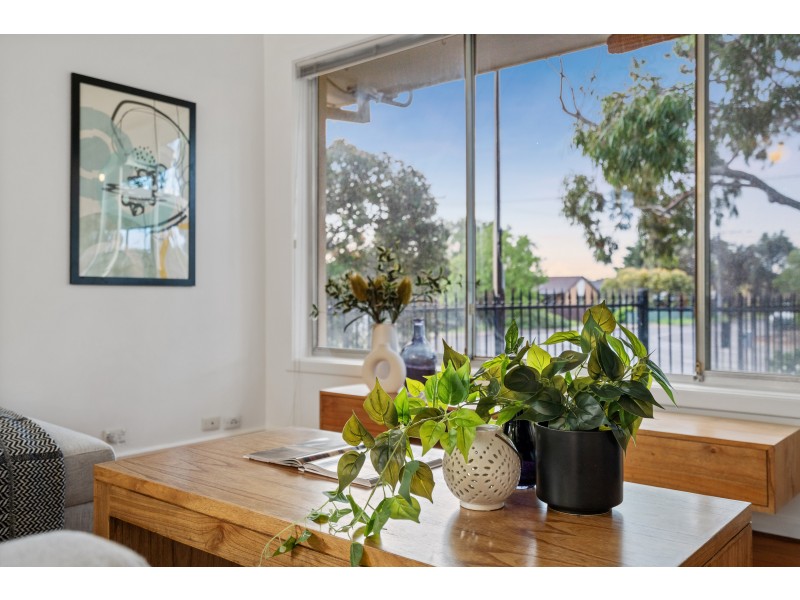 17 Dominic Crescent, Morphett Vale SA 5162