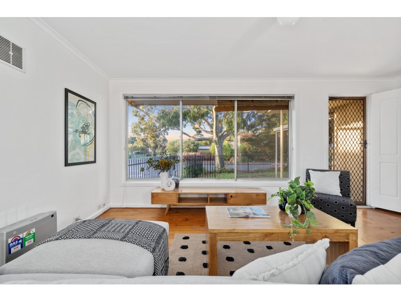 17 Dominic Crescent, Morphett Vale SA 5162