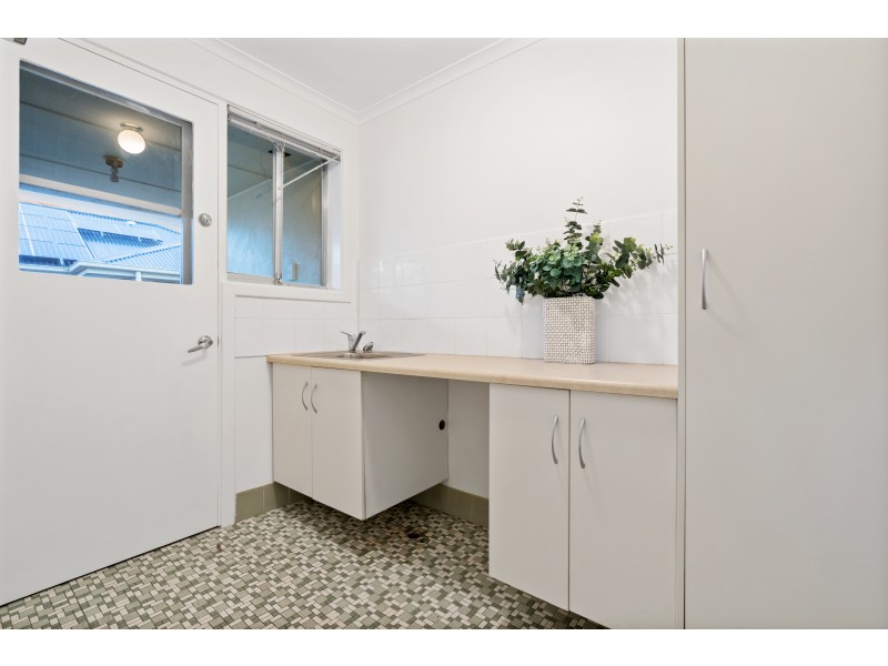 17 Dominic Crescent, Morphett Vale SA 5162