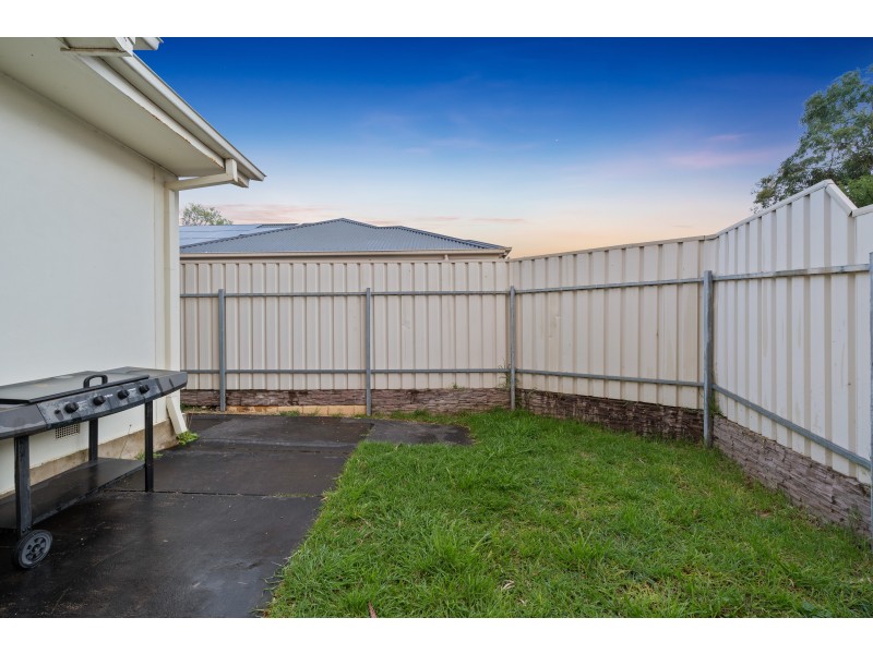 17 Dominic Crescent, Morphett Vale SA 5162