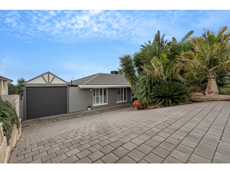 48 Horseshoe Drive, Woodcroft SA 5162