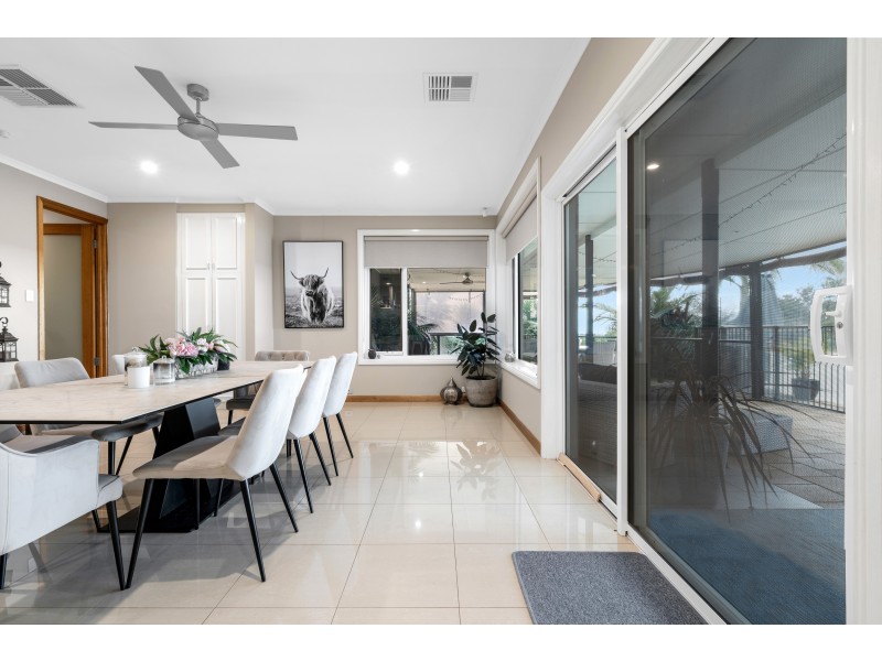 48 Horseshoe Drive, Woodcroft SA 5162