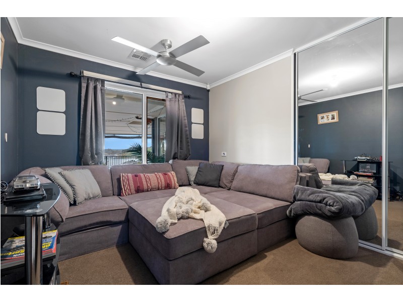 48 Horseshoe Drive, Woodcroft SA 5162