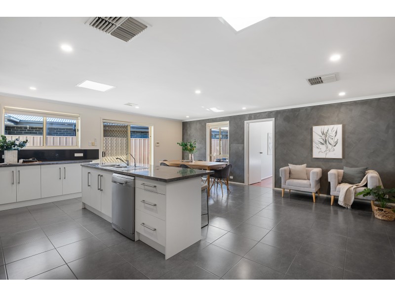 50 Talladira Way, Woodcroft SA 5162