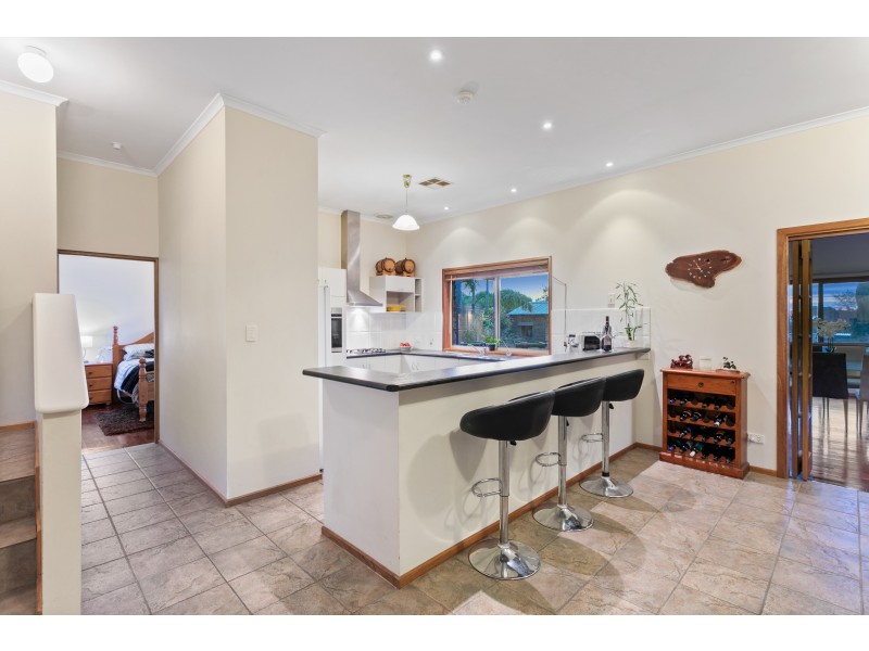 6 Headland Crescent, Woodcroft SA 5162