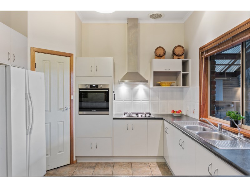 6 Headland Crescent, Woodcroft SA 5162