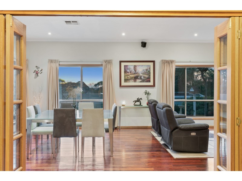 6 Headland Crescent, Woodcroft SA 5162