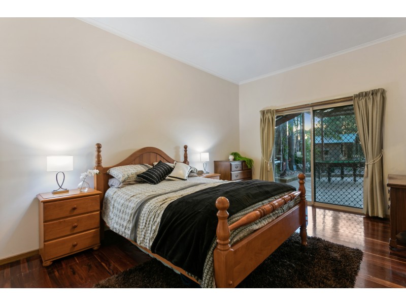 6 Headland Crescent, Woodcroft SA 5162