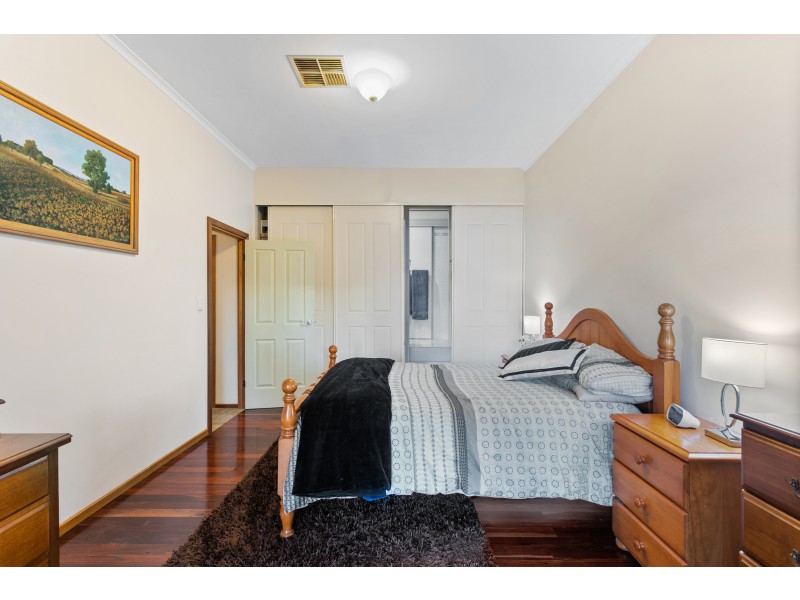 6 Headland Crescent, Woodcroft SA 5162