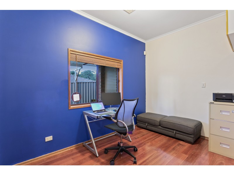 6 Headland Crescent, Woodcroft SA 5162