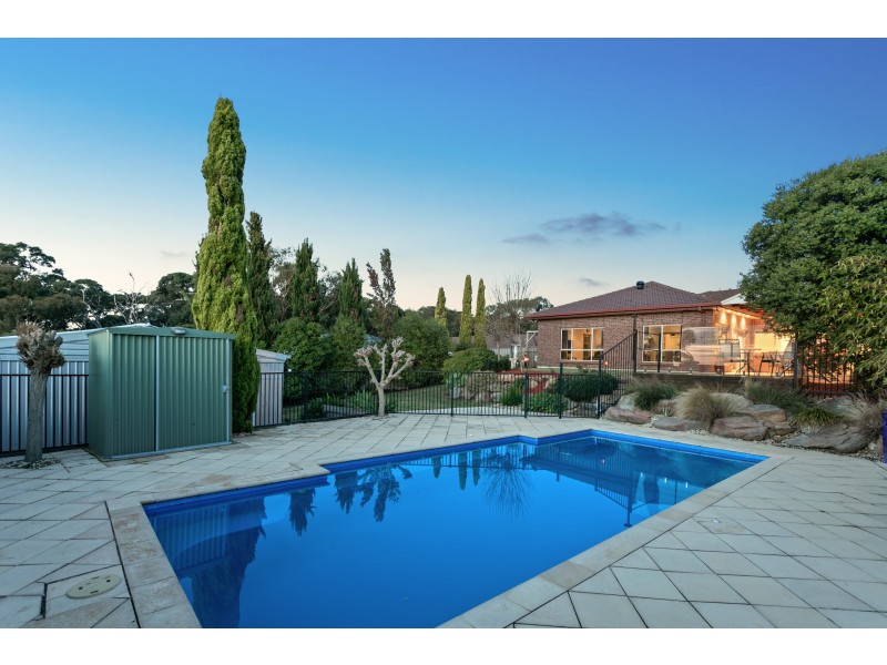 6 Headland Crescent, Woodcroft SA 5162