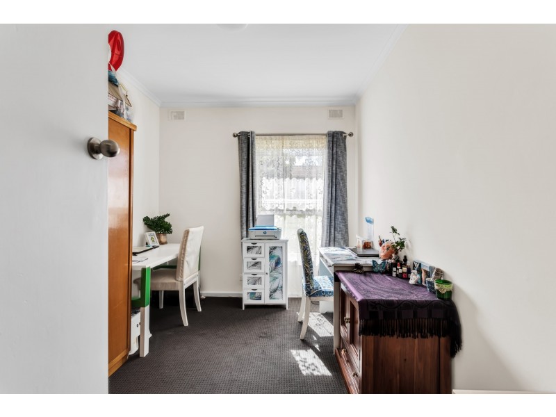 15 Borraga Street, O’sullivan Beach SA 5166