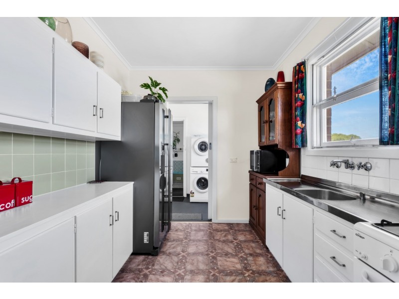 15 Borraga Street, O’sullivan Beach SA 5166