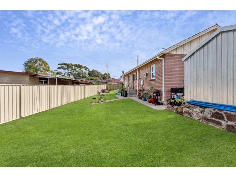 15 Borraga Street, O’sullivan Beach SA 5166