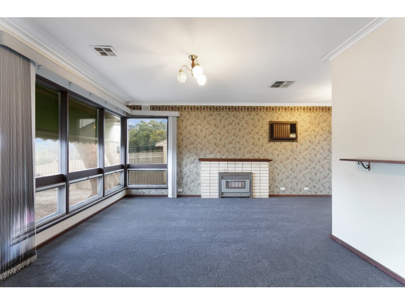 4 Ellis Street, Port Noarlunga SA 5167