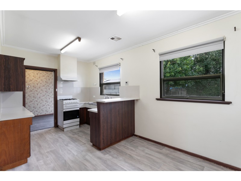 4 Ellis Street, Port Noarlunga SA 5167