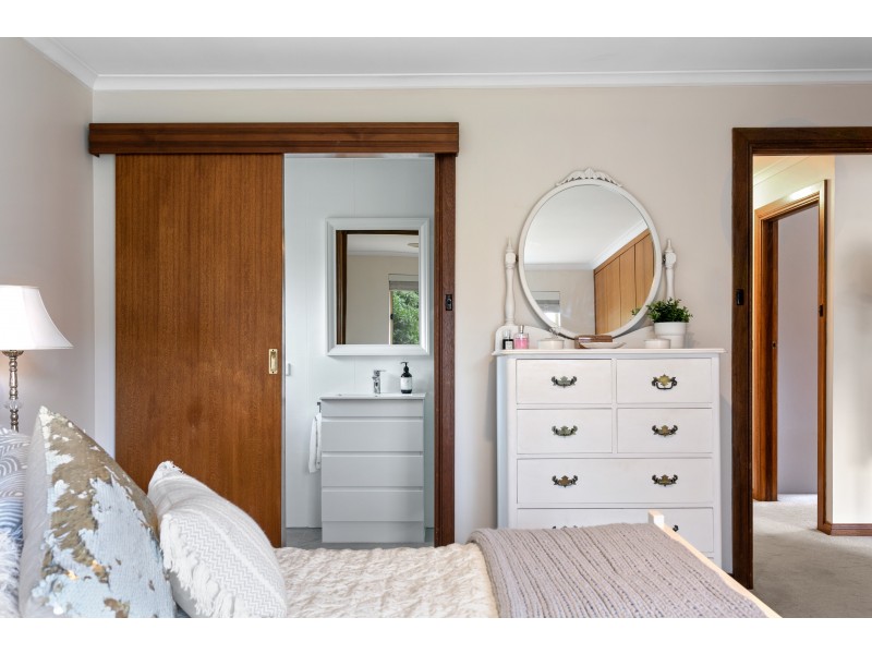 61 Emerald Street, Flagstaff Hill SA 5159