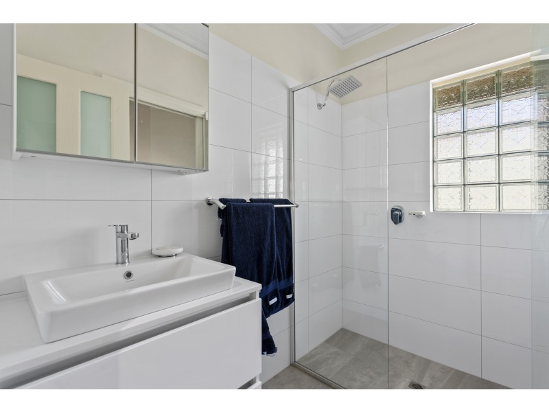 30 Allworth Drive, Happy Valley SA 5159