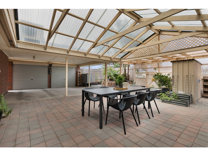 1 Ashford Court, Moana SA 5169