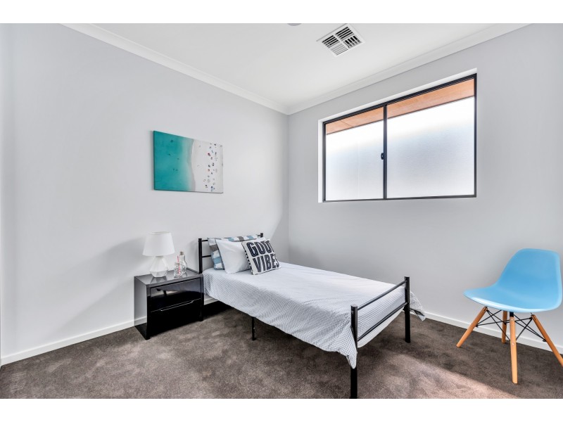 12 Lambert Avenue, Christies Beach SA 5165