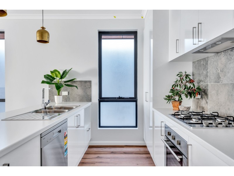 12 Lambert Avenue, Christies Beach SA 5165