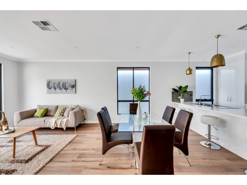 12 Lambert Avenue, Christies Beach SA 5165