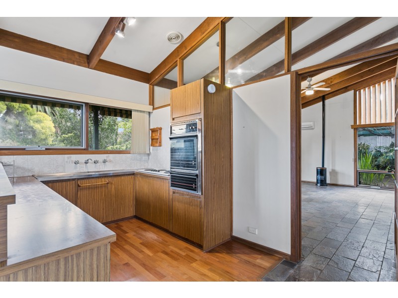 16 Eurelia Road, Sheidow Park SA 5158