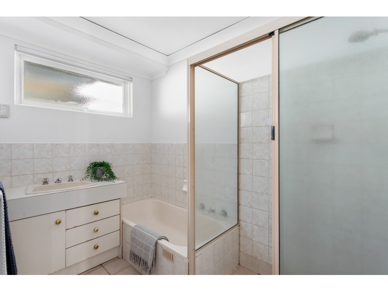 14 Jordan Avenue, Happy Valley SA 5159