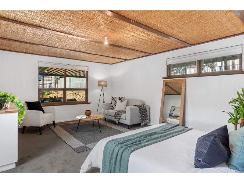 14 Jordan Avenue, Happy Valley SA 5159