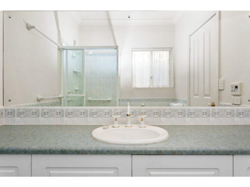 6 Earls Court, Craigburn Farm SA 5051