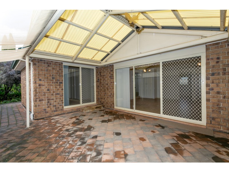 6 Earls Court, Craigburn Farm SA 5051