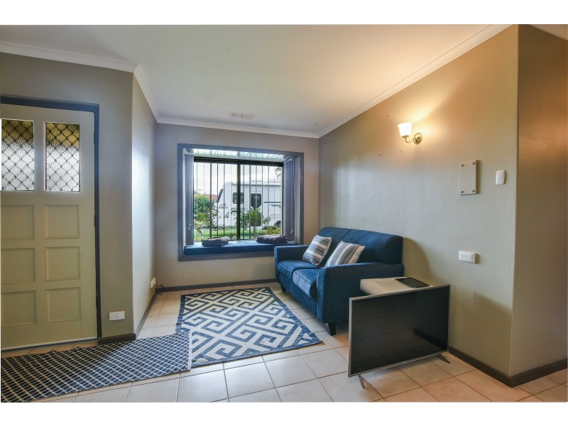 10 Hollins St, Old Noarlunga SA 5168